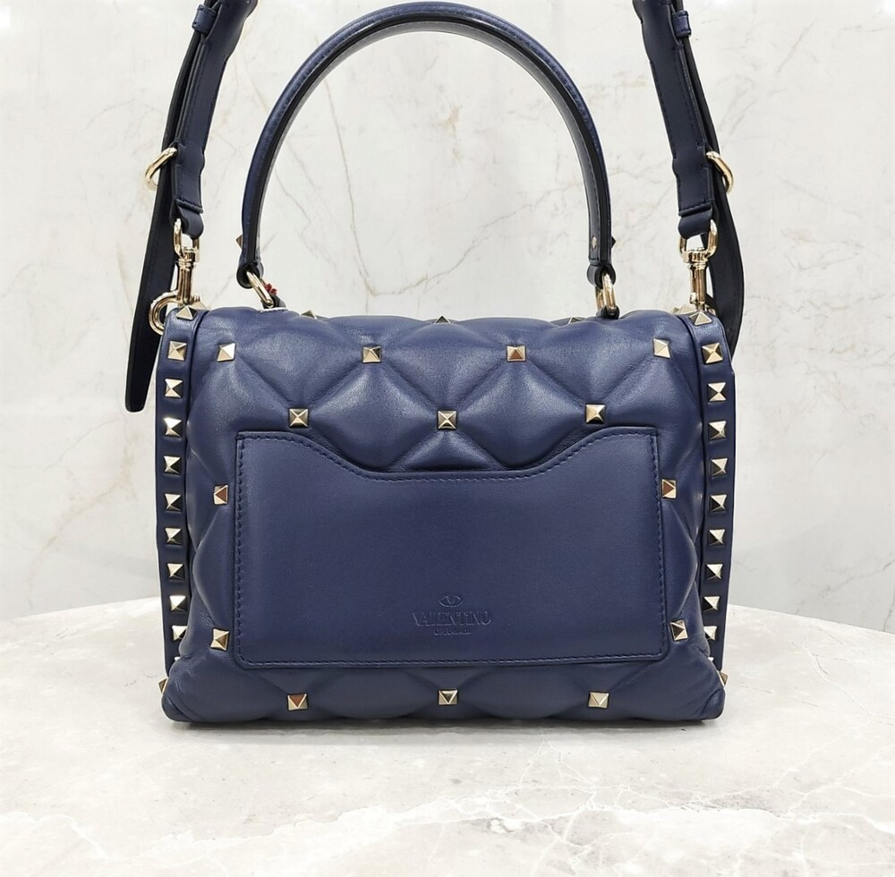 [럭스유] 발렌티노 캔디 스터드 VLTN 탑핸들 토트백