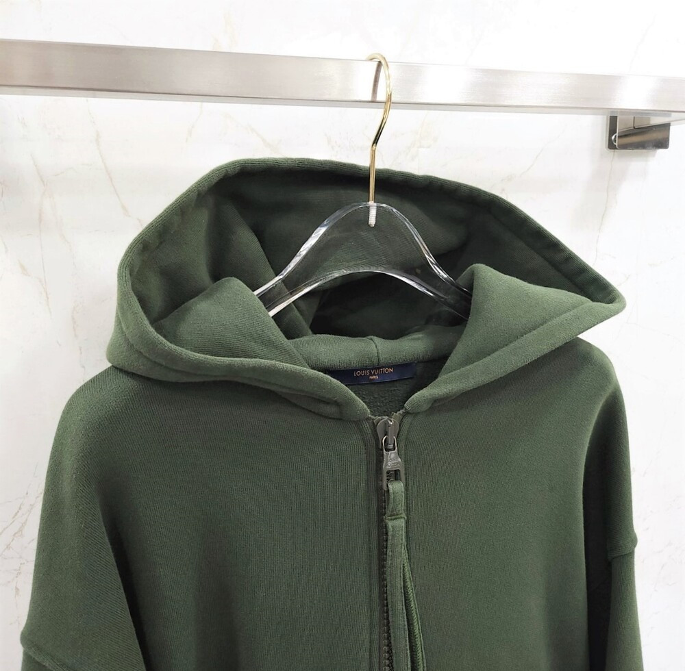 [럭스유] XL / 루이비통 3D 포켓 하프 지퍼 후드 티셔츠