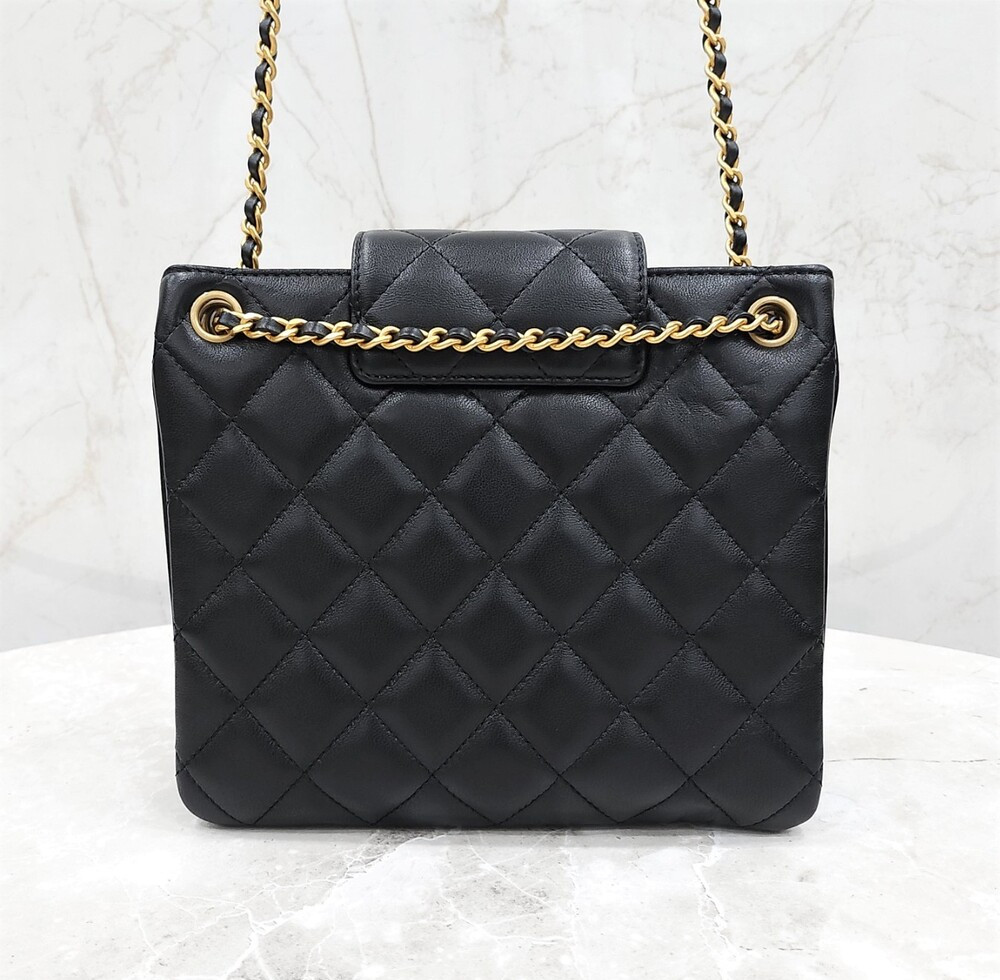 [럭스유] (새상품) 샤넬 24C 빅 CC로고 체인 숄더백 AS4596