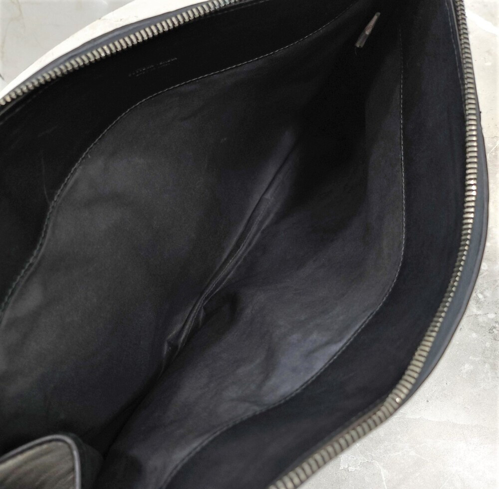 [럭스유] 보테가베네타 인트레치아토 레더 클러치백 라지