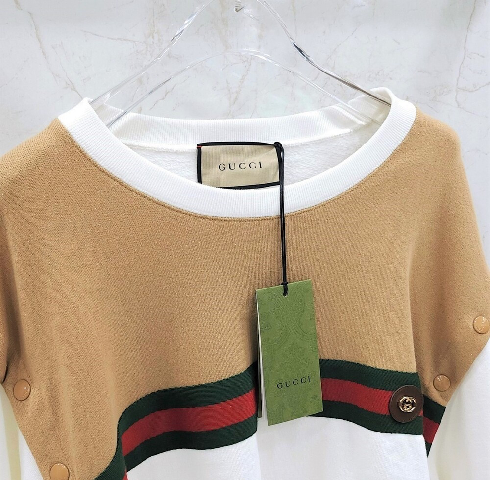 [럭스유] (새상품) L / 구찌 삼선 띠로고 절개 맨투맨