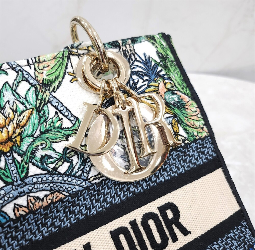 [럭스유] 디올 자수 레이디 디라이트 백 미디엄