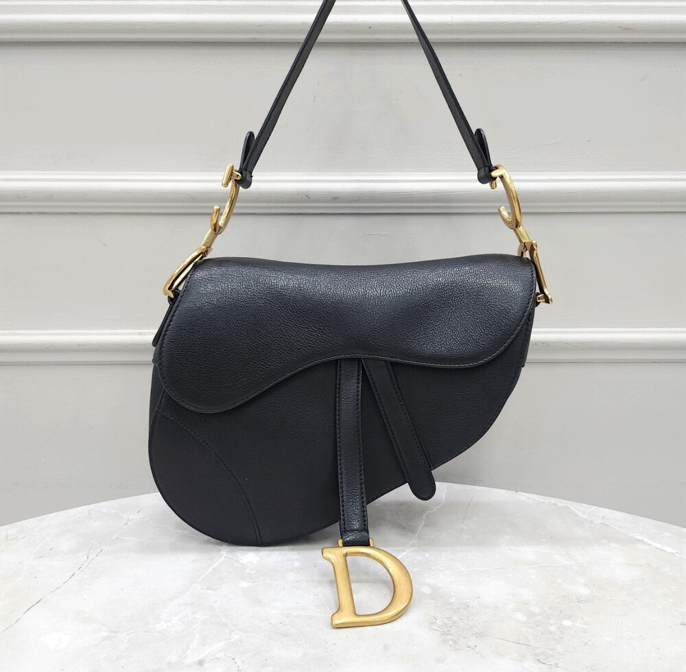 [럭스유] 디올 블랙 레더 새들 스트랩 백