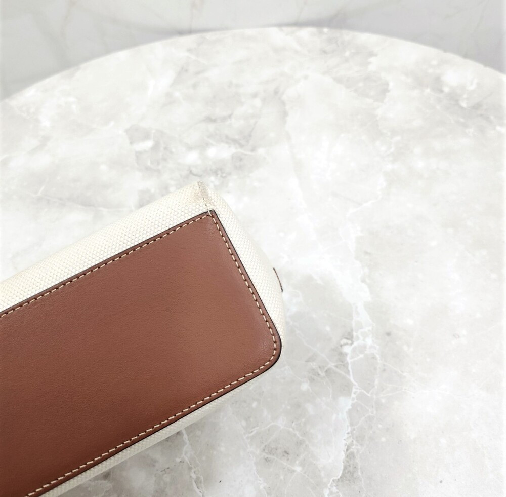 [럭스유] 버버리 호스페리 캔버스 로고 노트 크로스백