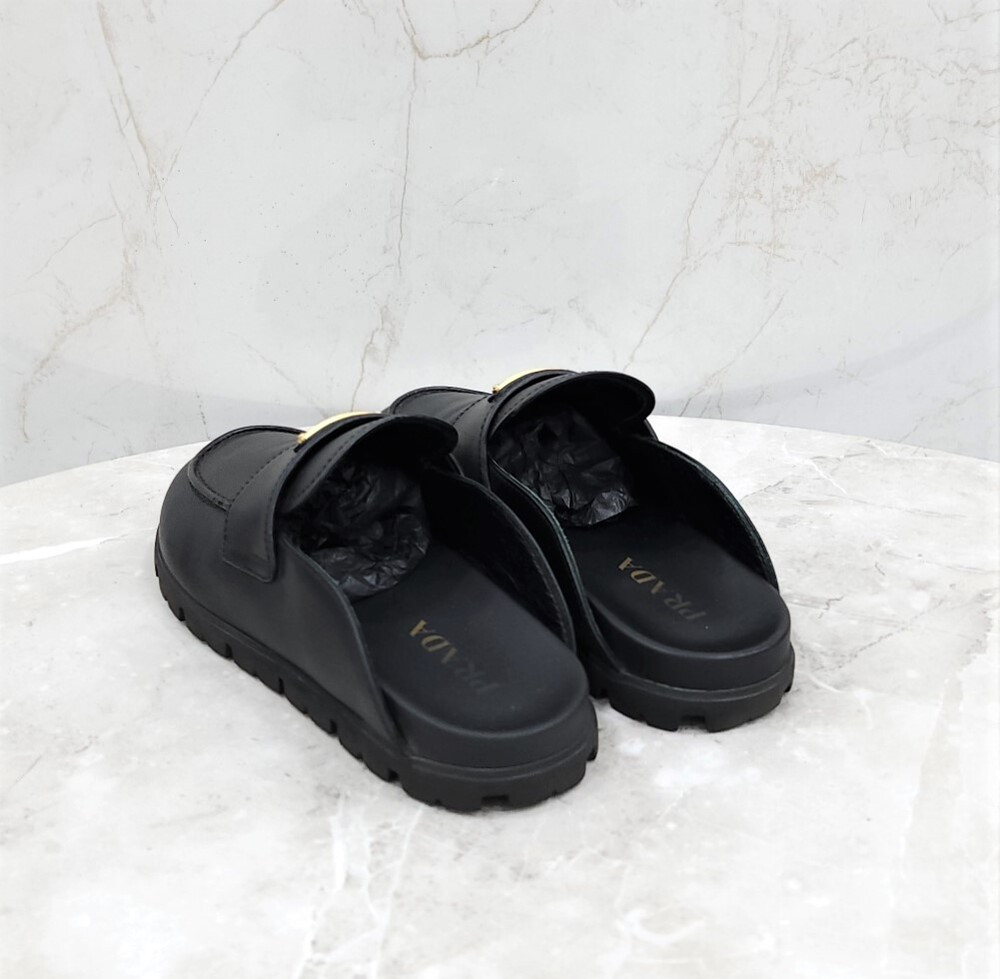 [럭스유] 37.5 / 프라다 삼각로고 레더 뮬 블랙 1S430N