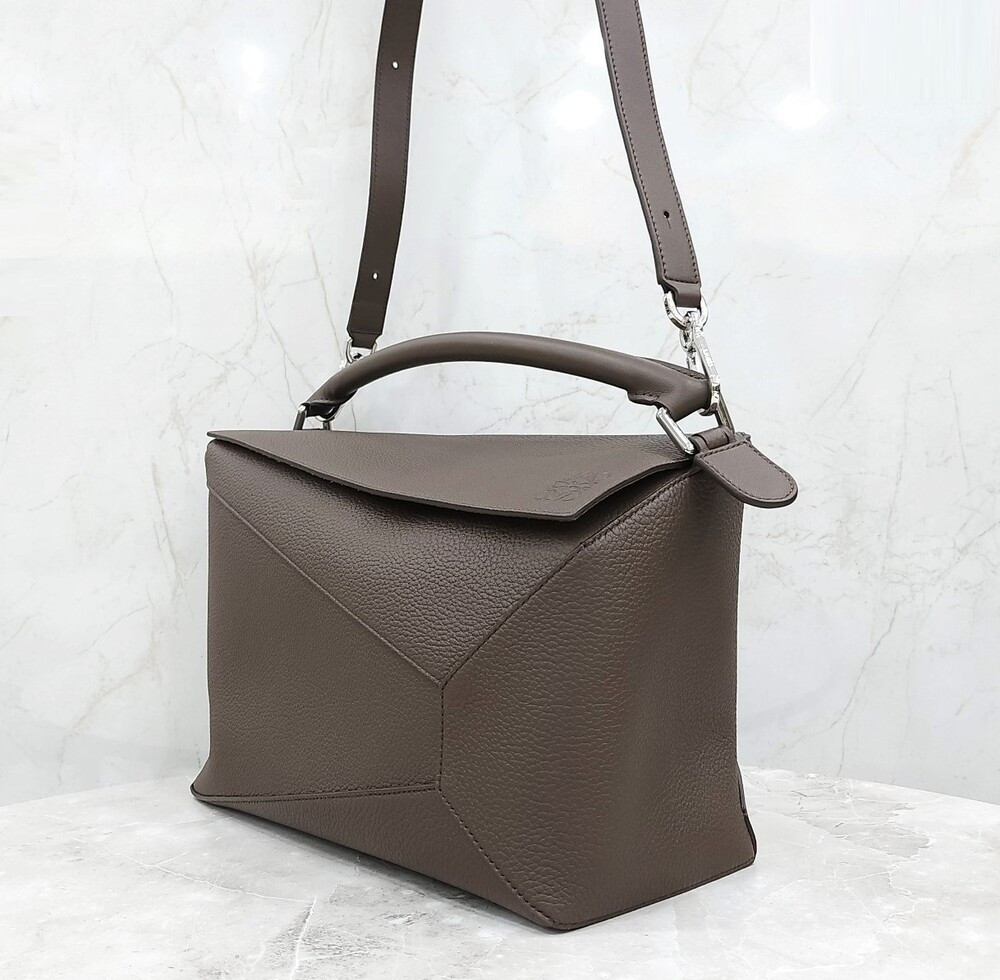 [럭스유] (새상품) 로에베 라지 퍼즐 레더 엣지백 그레인드 카프스킨 B510P00X05