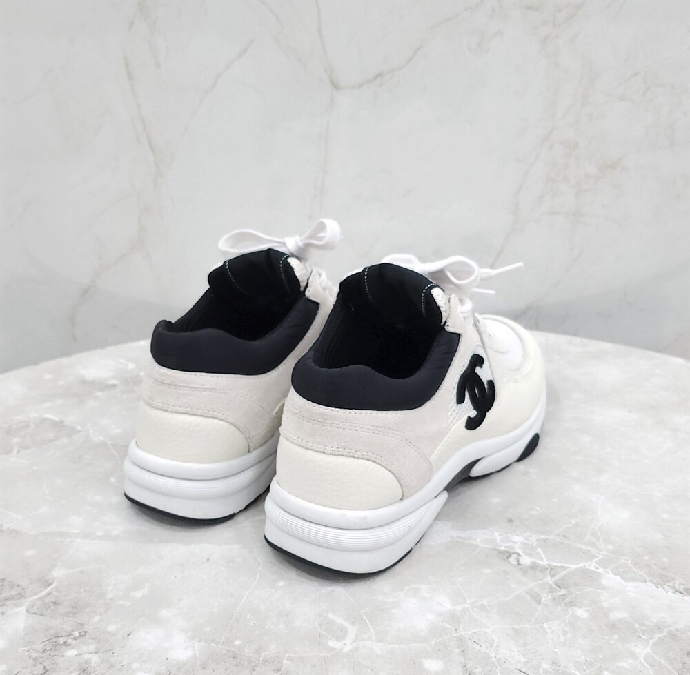 [럭스유] 36.5 / 샤넬 CC로고 화이트 크루즈 스니커즈 G38299