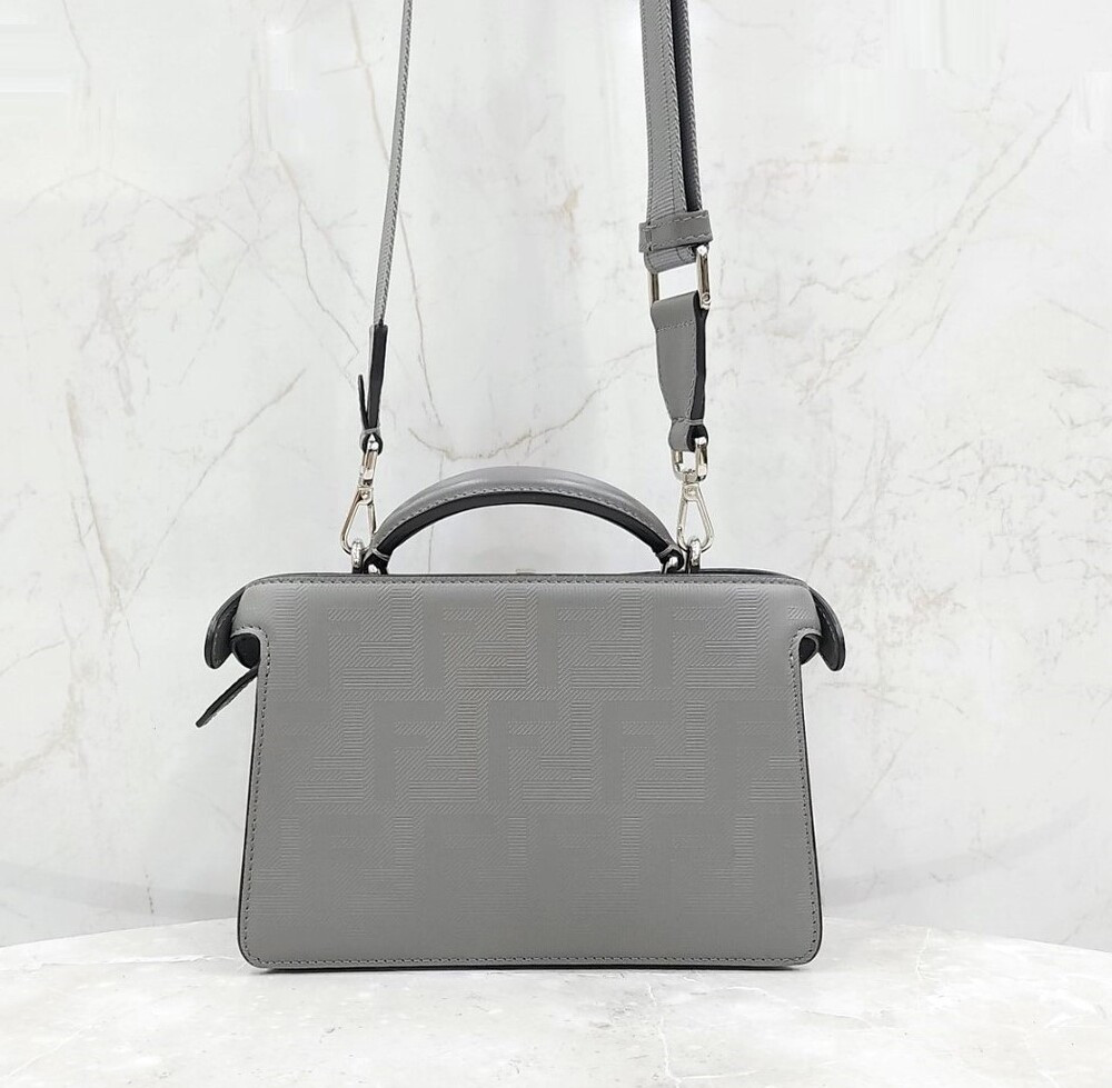 [럭스유] 펜디 아이씨유 X-Cross 피카부 토트 숄더백 7VZ582