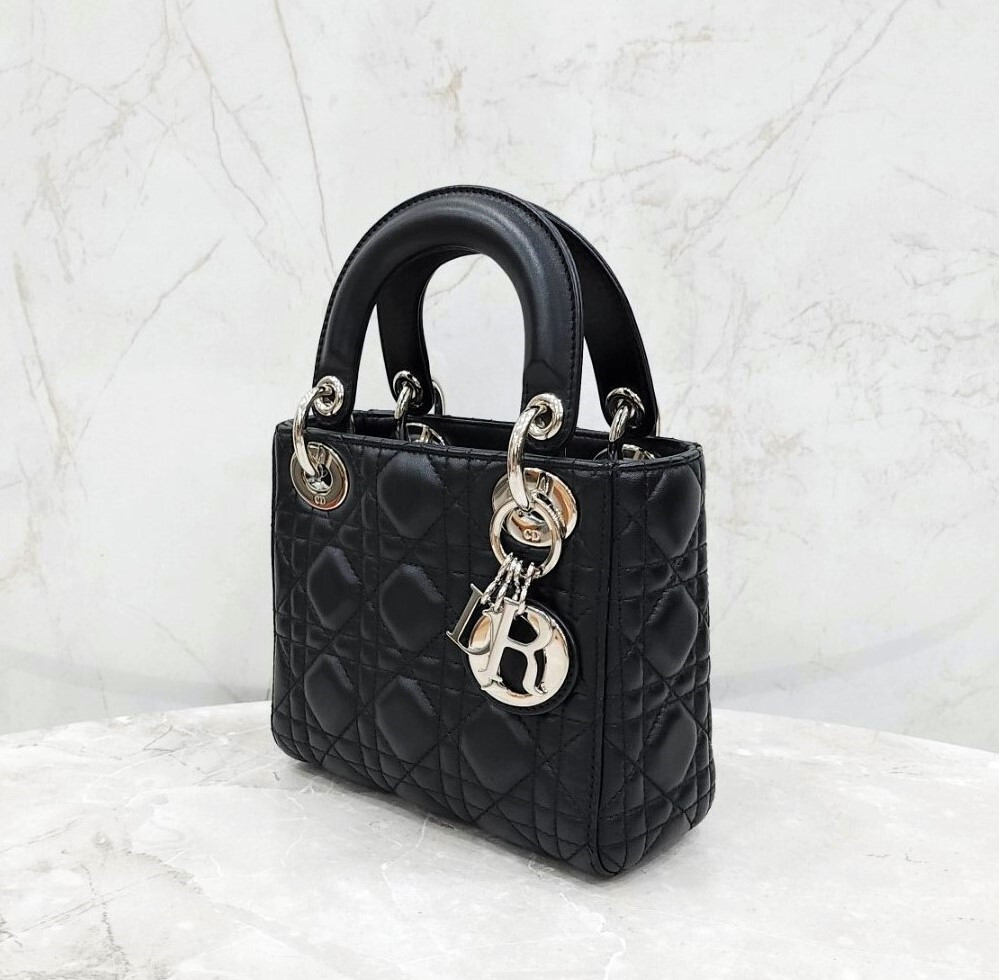 [럭스유] 디올 레이디 디올 미니 백 블랙 까나쥬