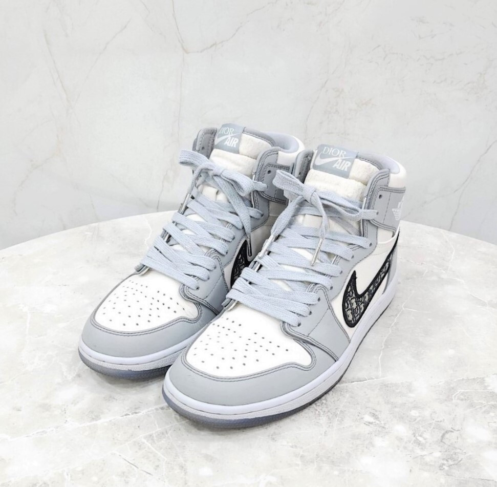 [럭스유] 265 / 디올 X 나이키 에어조던1 하이 OG