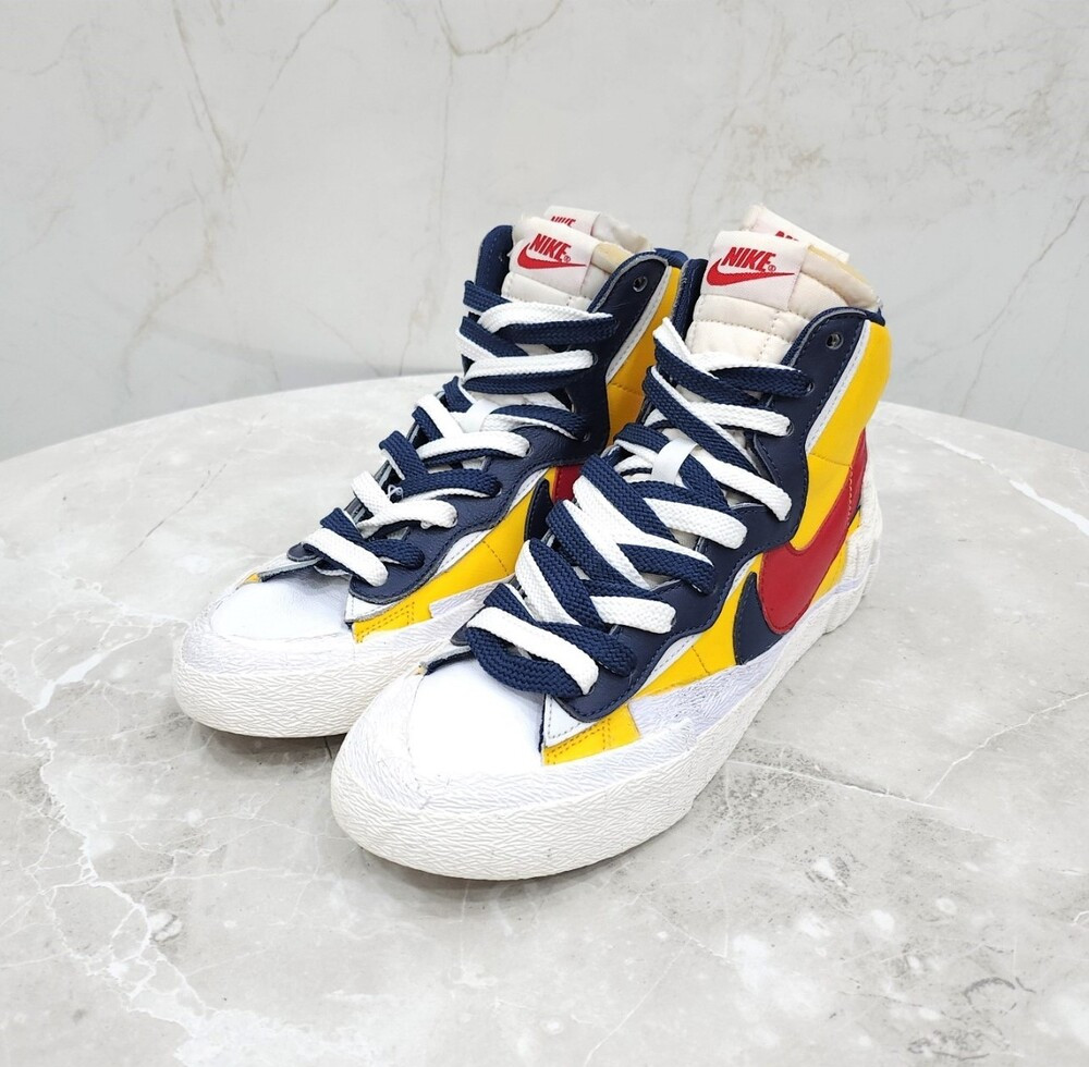 [럭스유] 250 / 나이키 X 사카이 블레이저 미드 스니커즈