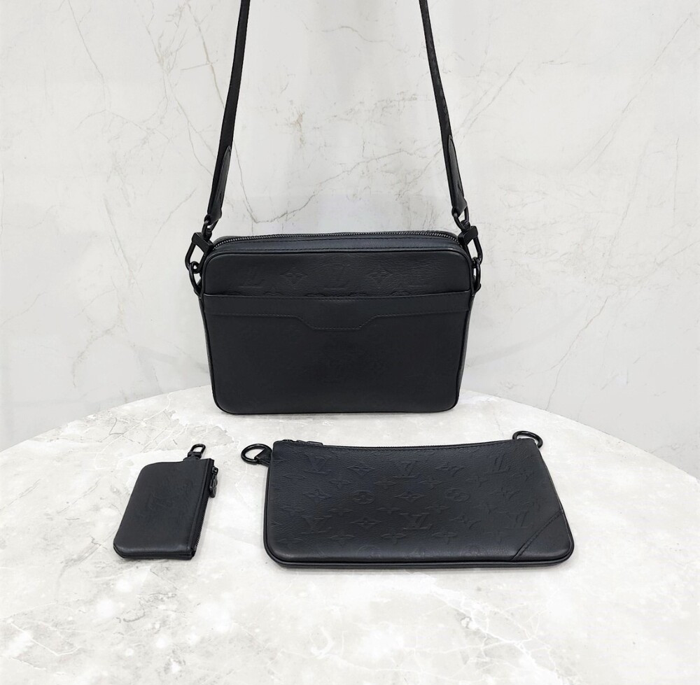 [럭스유] 루이비통 쉐도우 모노그램 트리오 메신저백 M46602