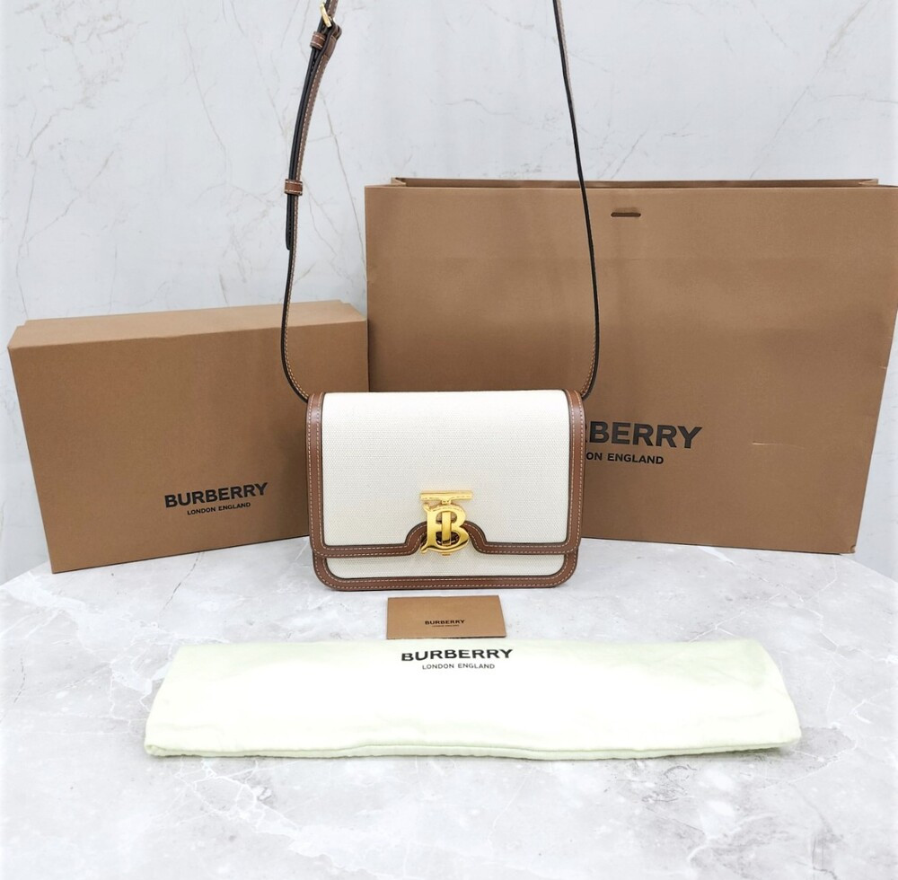 [럭스유] 버버리 TB 캔버스 크로스백 8071617