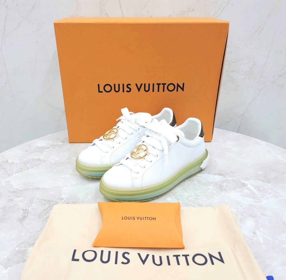 [럭스유] 36 / 루이비통 LV 클리어솔 타임아웃 스니커즈 1A8NG7