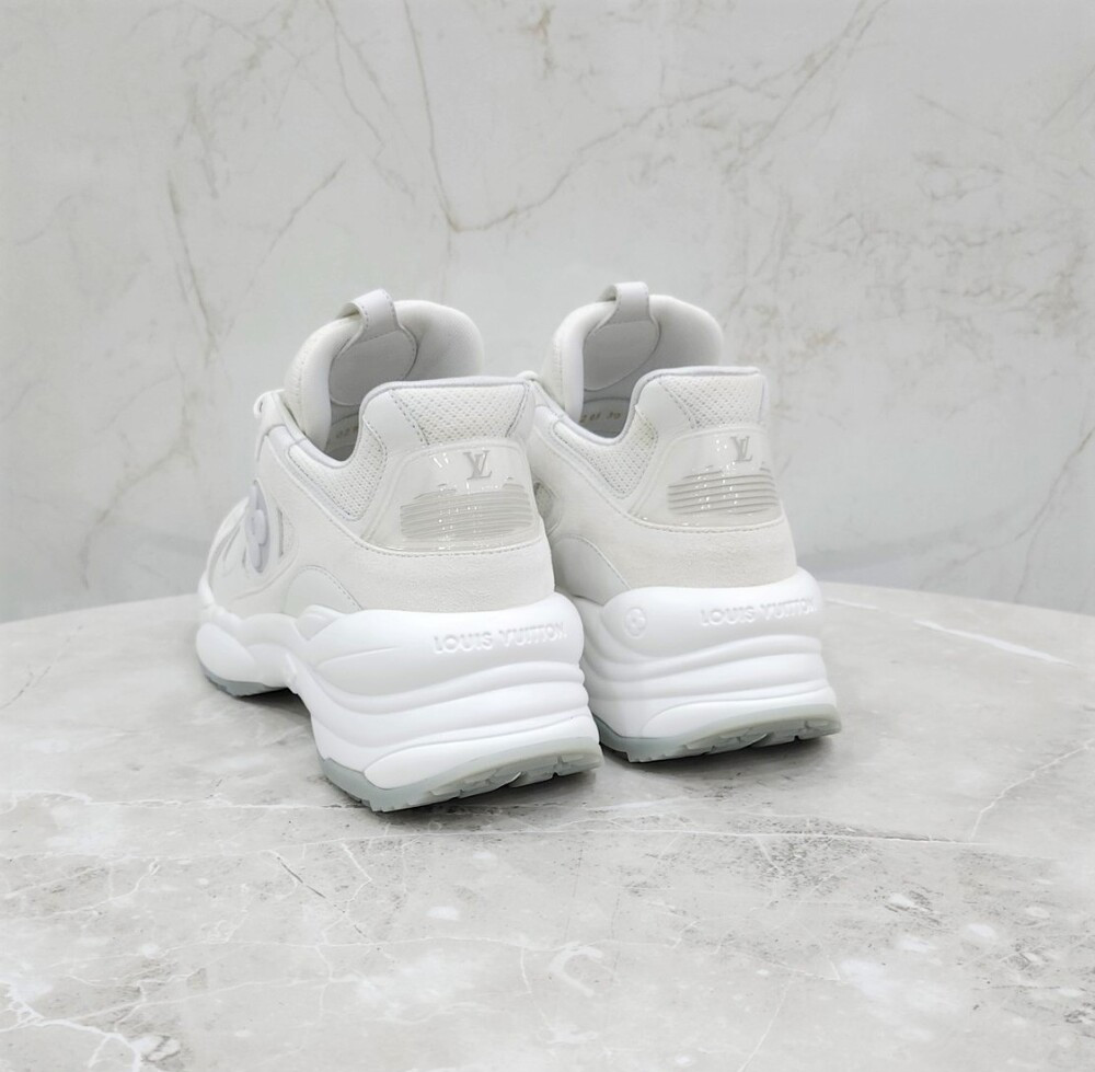 [럭스유] (새상품) 39 / 루이비통 화이트 플라워 런 55 스니커즈 1ACGQG