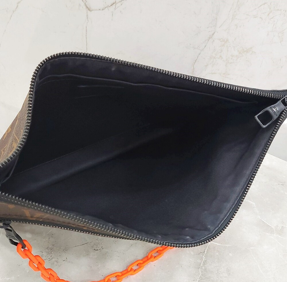 [럭스유] 루이비통 한정판 버질아블로 모노그램 체인 클러치백