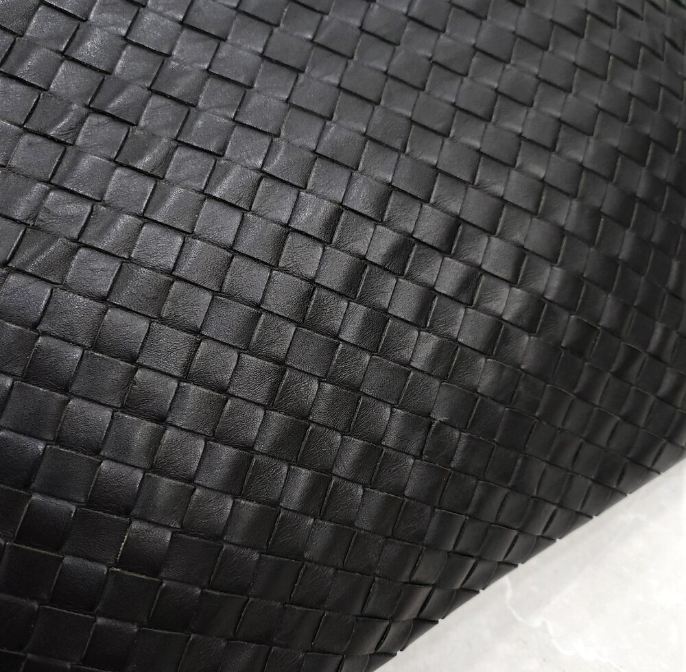 [럭스유] 보테가베네타 인트레치아토 레더 클러치백 라지