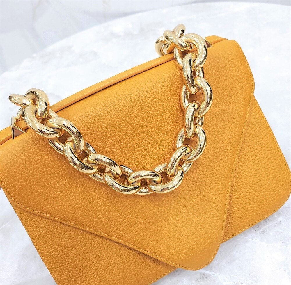 [럭스유] (새상품) 보테가베네타 엔벨로프 마운트 볼드 숄더백 667398