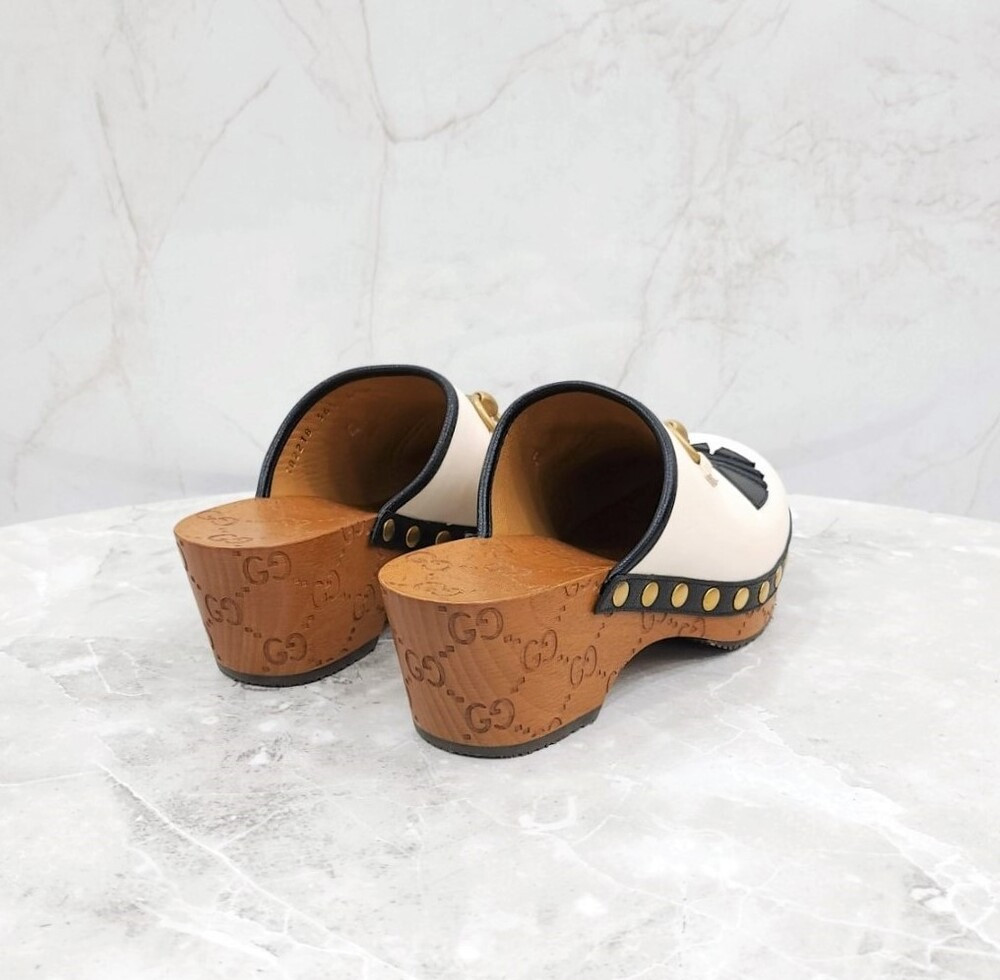 [럭스유] 36.5 / 구찌 X 아디다스 GG 레더 클로그 뮬 702218
