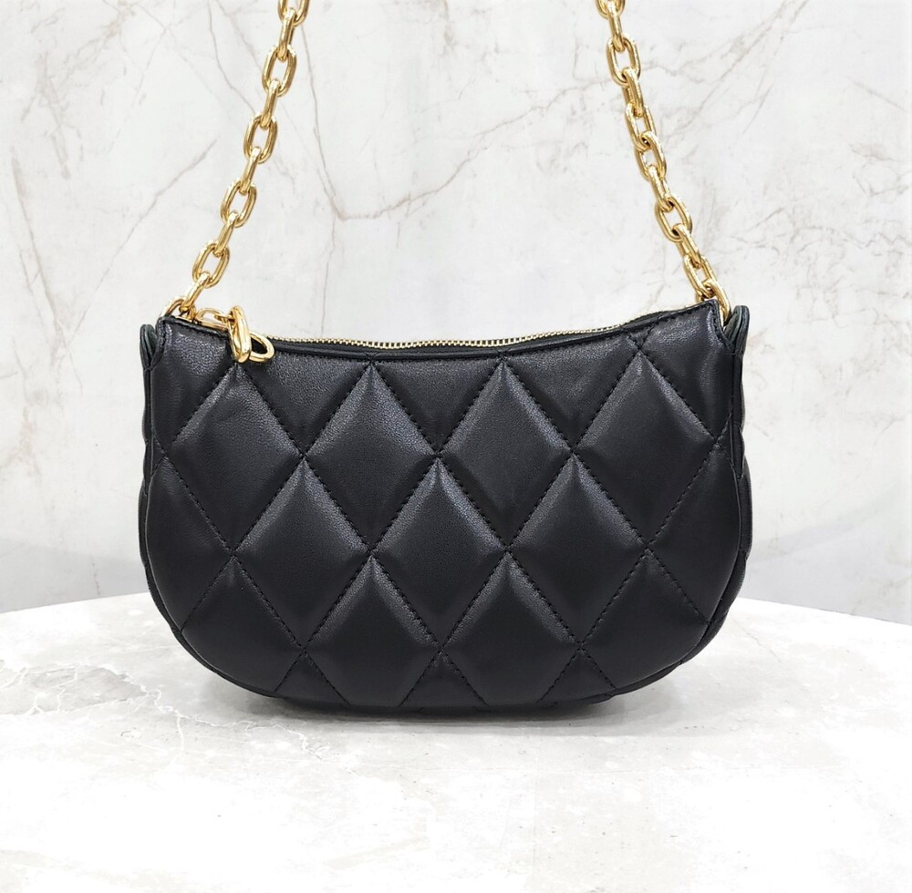 [럭스유] 버버리 로킹 홀스 퀄팅 파우치 체인백 81053281