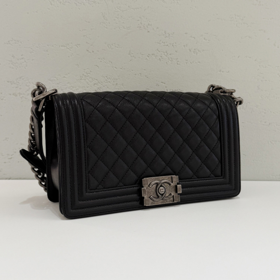 샤넬 보이백 캐비어 미듐 은장 체인숄더백 27번대 A67086