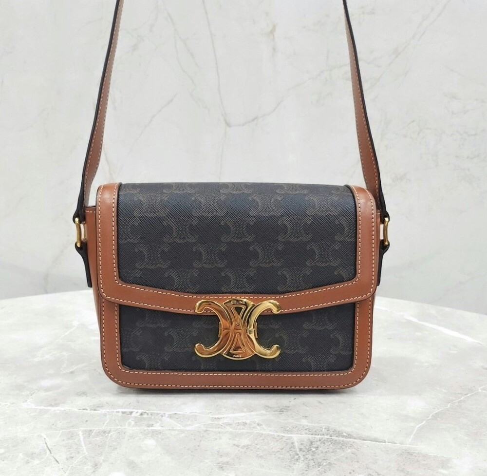 [럭스유] 셀린느 틴 트리옹프 숄더백 188882BZ4.04LU