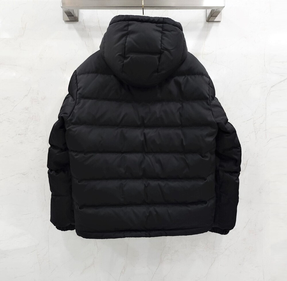 [럭스유] M / 프라다 리나일론 시어링 구스다운 패딩