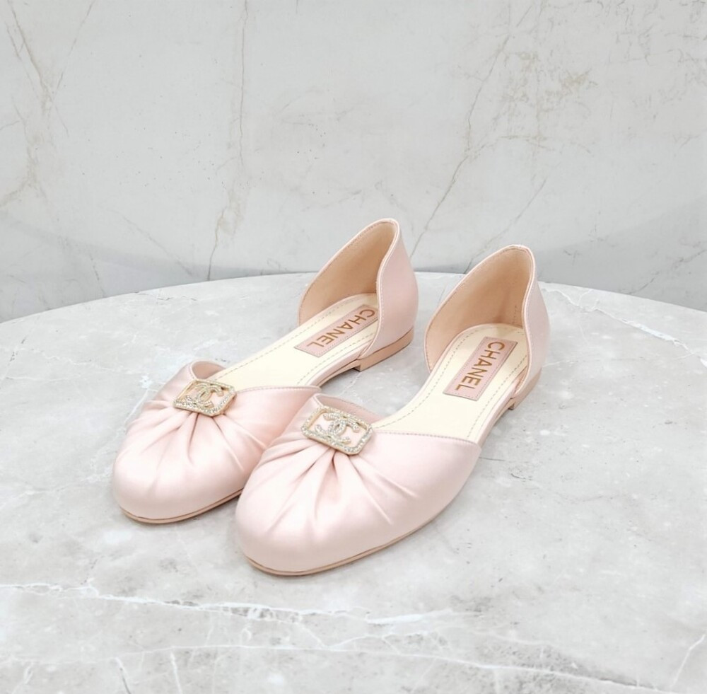 [럭스유] (새상품) 36.5 / 샤넬 CC로고 핑크 실크 플랫 발레리나 슈즈 G39660