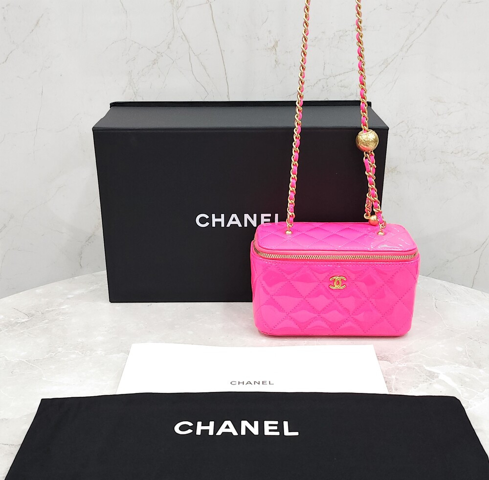 [럭스유] (새상품) 샤넬 페이던트 핑크 골든볼 베니티 코스메틱백