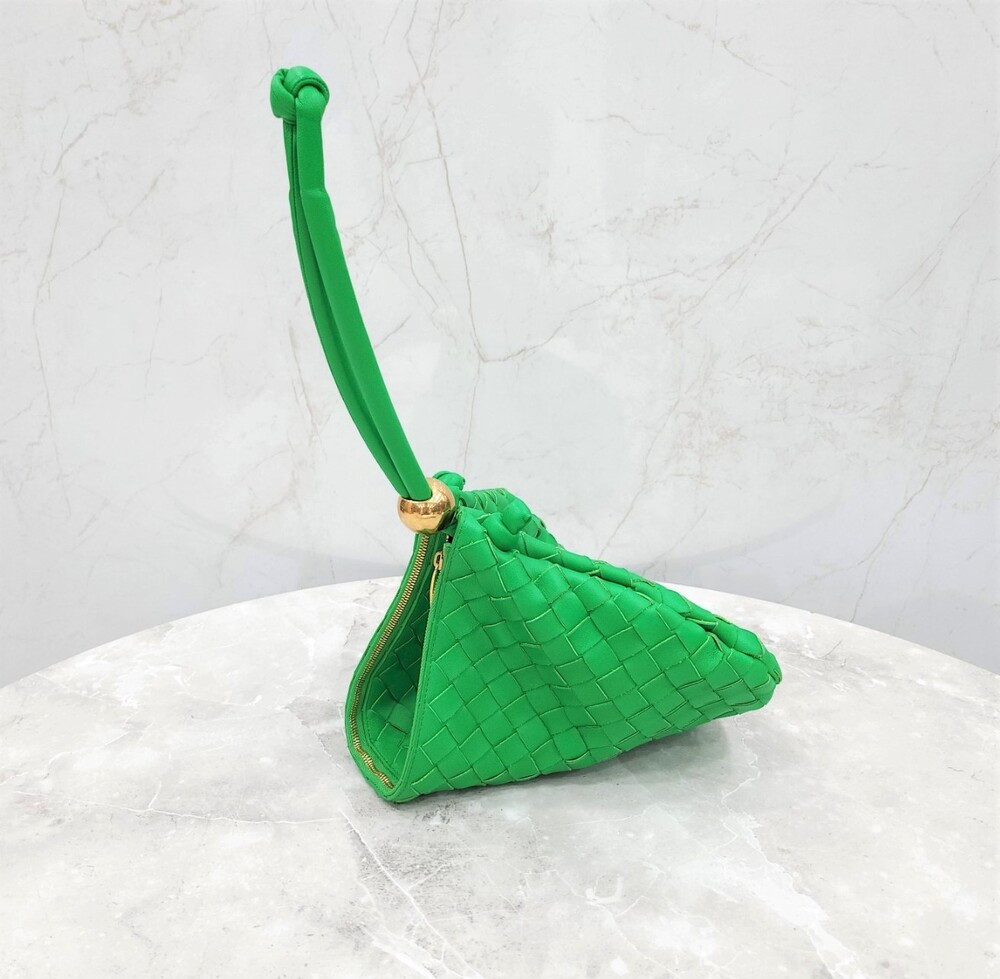 [럭스유] 보테가베네타 그린 미디엄 턴 파우치 숄더백 701024