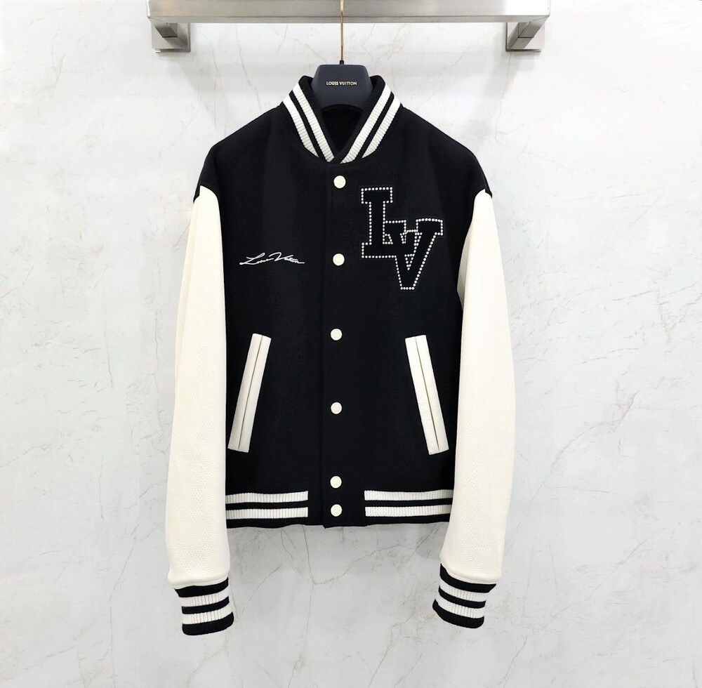 [럭스유] (새상품) 50 / 루이비통 LV 시그니처 바시티 블루종 자켓 1AFINS