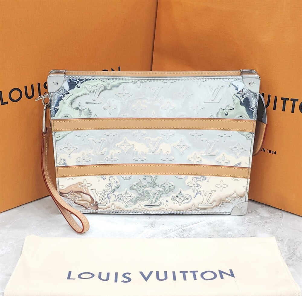 [럭스유] 루이비통 실버 모노그램 스트랩 트렁크 포쉐트 클러치백