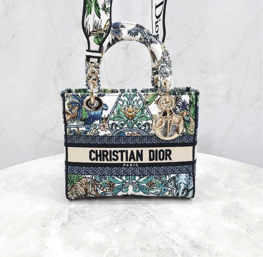 [럭스유] 디올 자수 레이디 디라이트 백 미디엄