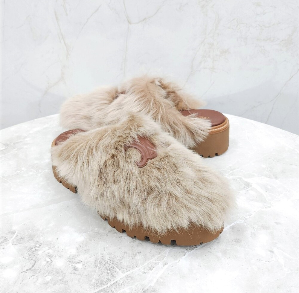 [럭스유] 41 / 셀린느 트리오페 벌키 클로즈 양털 뮬