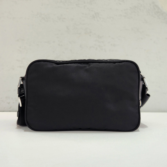 프라다 삼각로고 리나일론 숄더백 1BC167