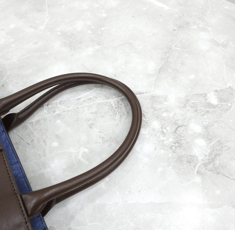 [럭스유] 보테가베네타 아르코 레더 미디엄 인트레치아토 토트백 756682