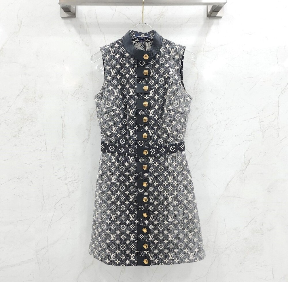 [럭스유] 34 / 루이비통 모노그램 데님 버튼 탭 드레스 1AAUPJ