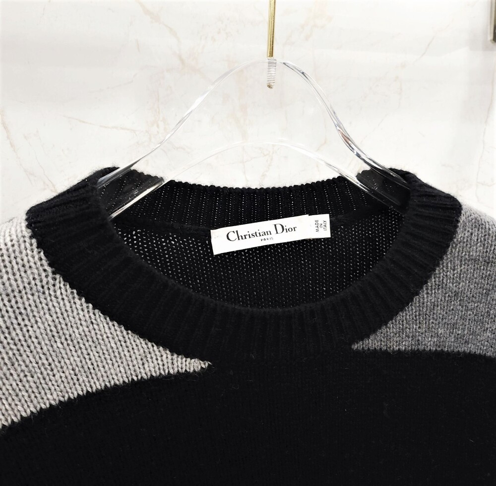 [럭스유] 36 / 디올 체크 로고 캐시미어 니트
