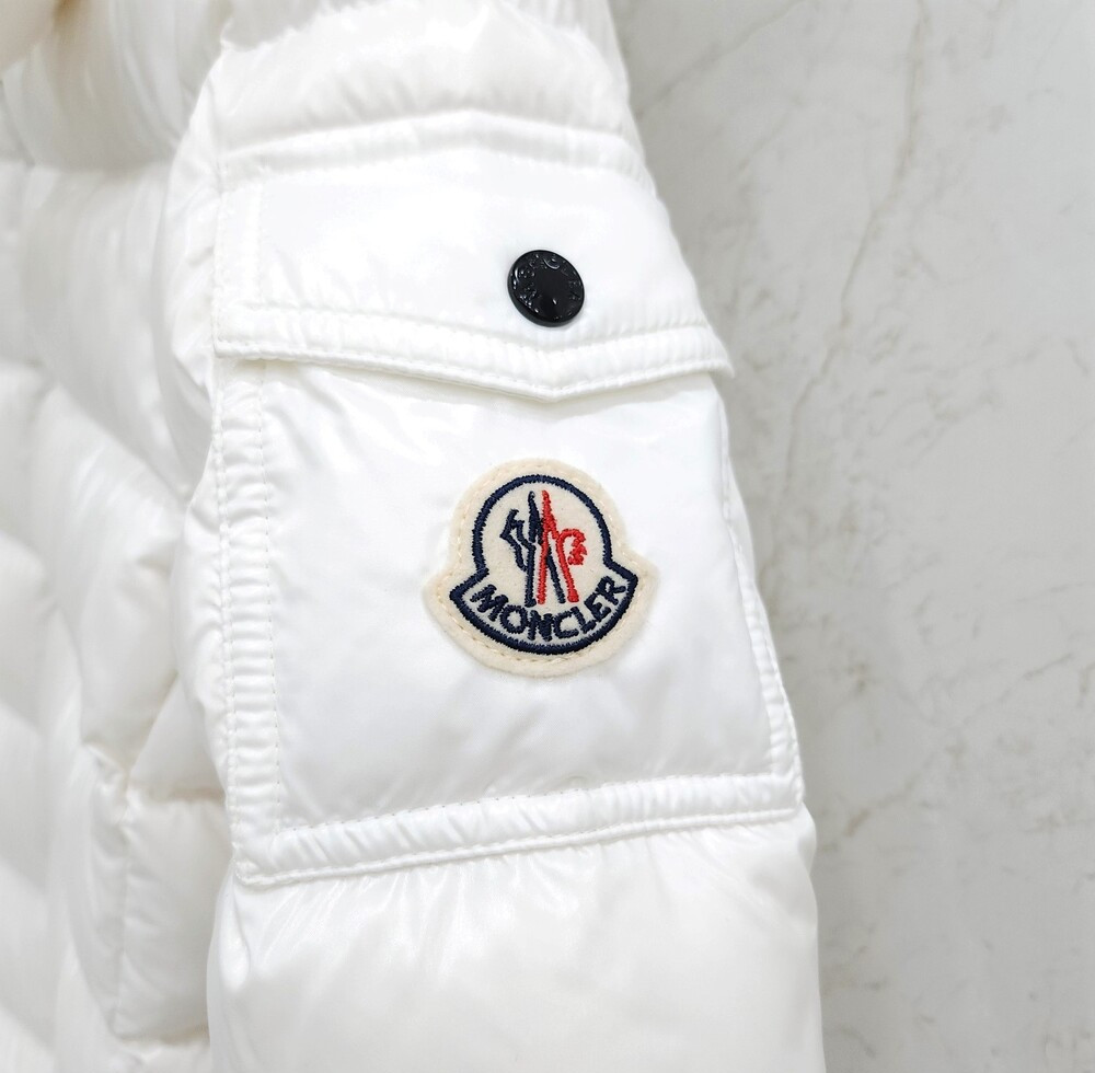 [럭스유] 0 / 몽클레어 여성 BADY 바디 다운 패딩 화이트 1A52400