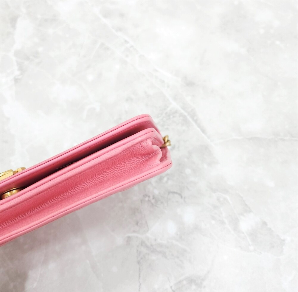 [럭스유] 샤넬 캐비어 보이 WOC 체인 크로스백 AP1117