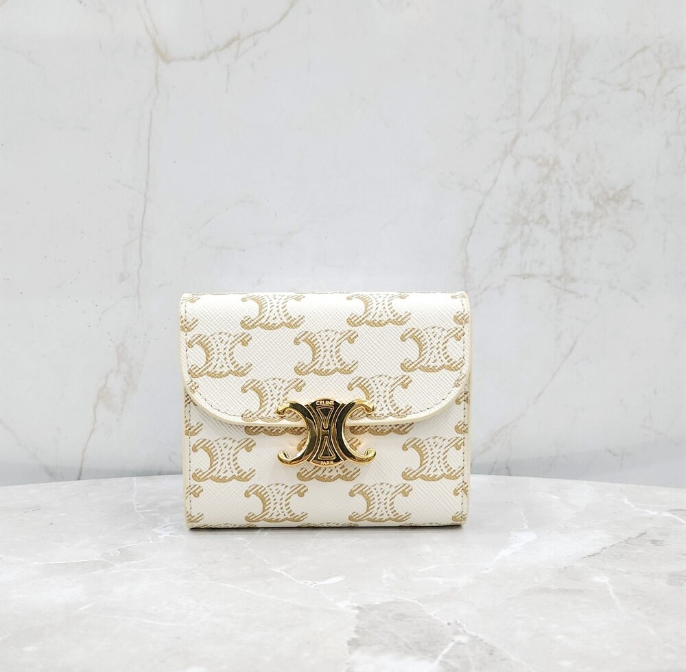 [럭스유] 셀린느 스몰 트리옹프 플랩 지갑 화이트 탠 10D782CQH