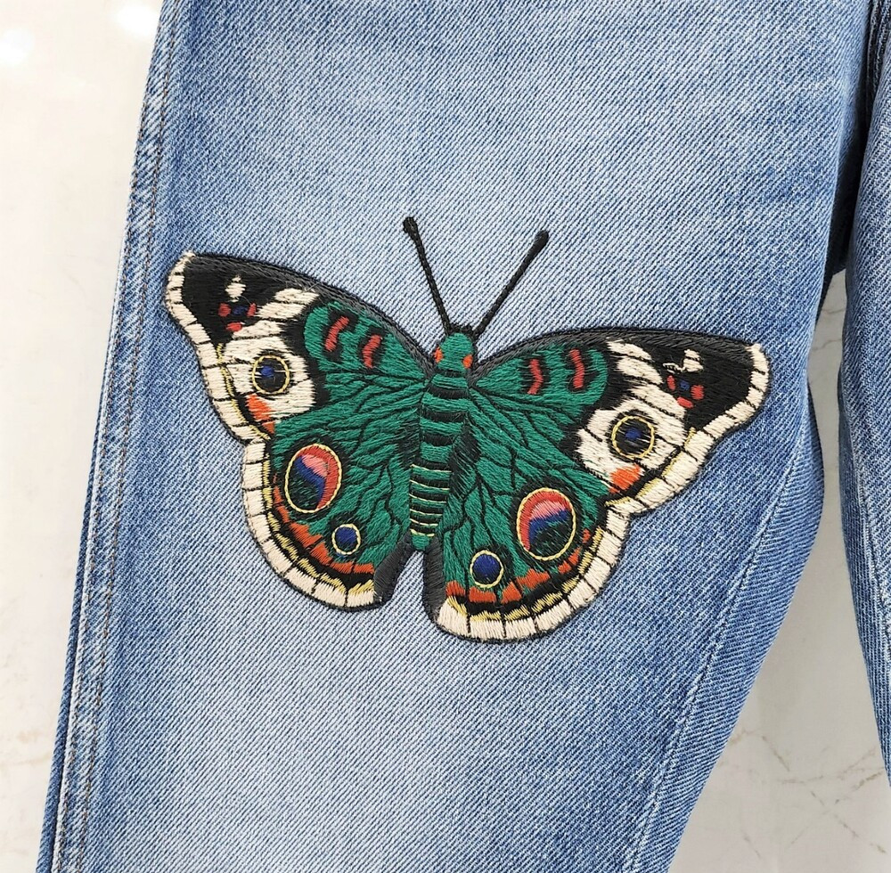 [럭스유] 24 / 구찌 버터플라이 자수패치 여성 데님 팬츠