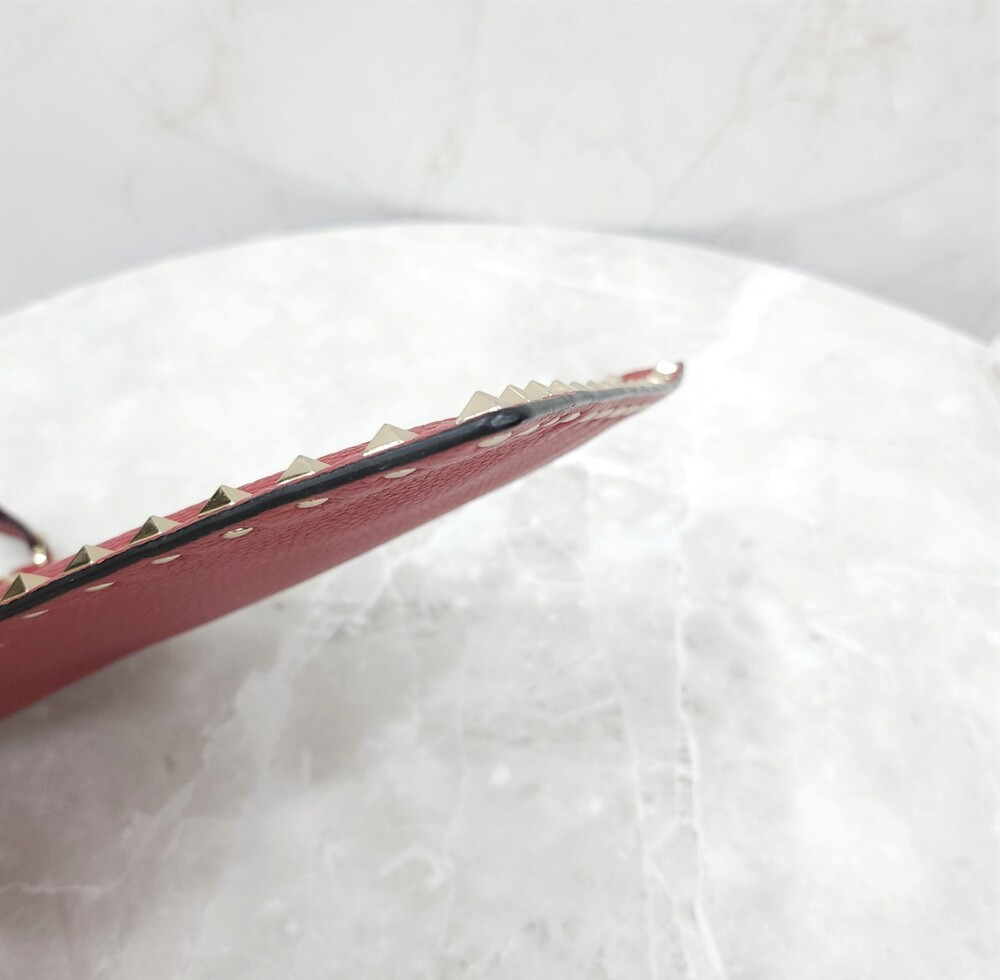 [럭스유] 발렌티노 레드 락스터드 로고 클러치백