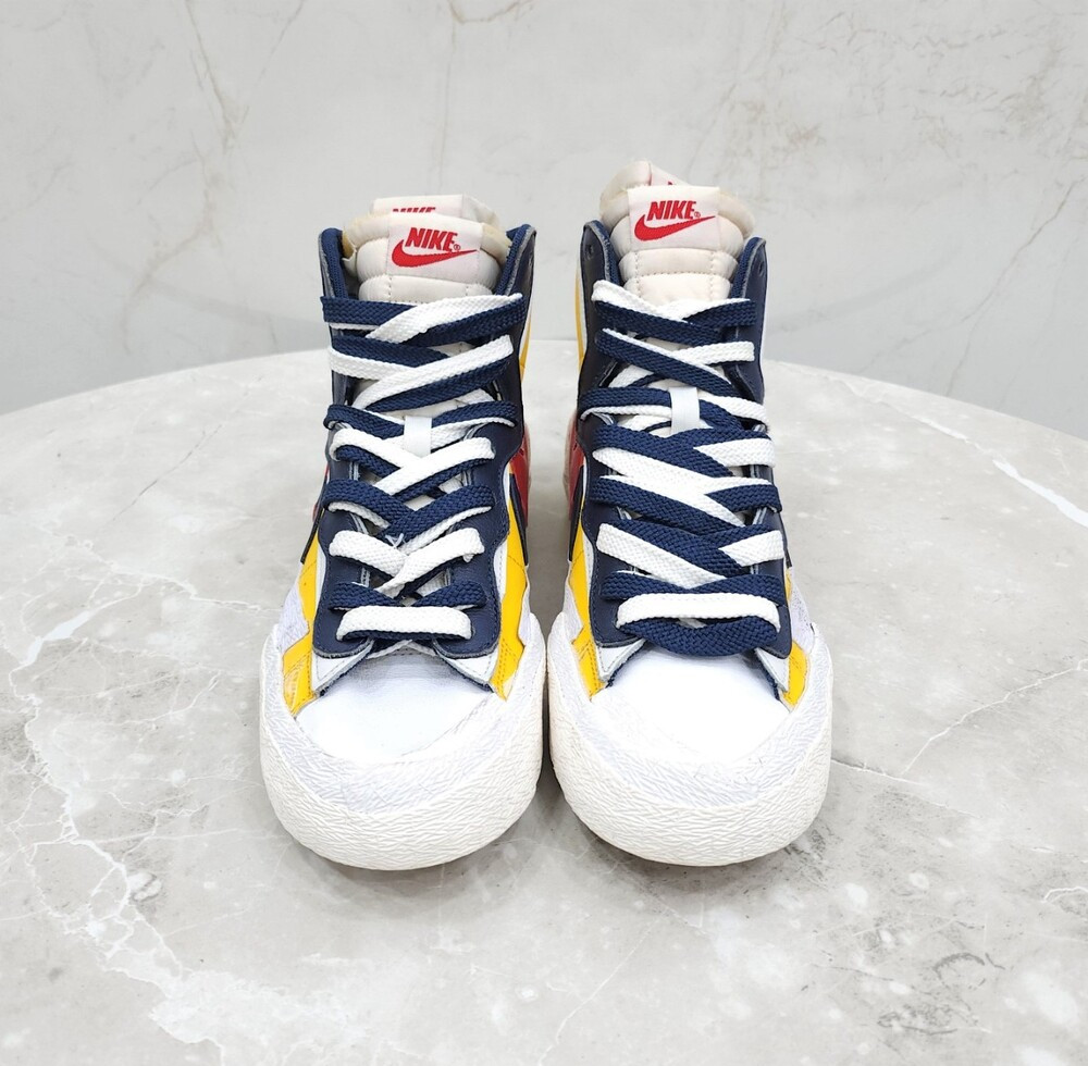 [럭스유] 250 / 나이키 X 사카이 블레이저 미드 스니커즈