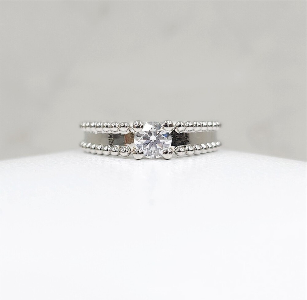 [럭스유] 반클리프 에스텔 솔리테어 다이아 플래티넘 반지 국내9호