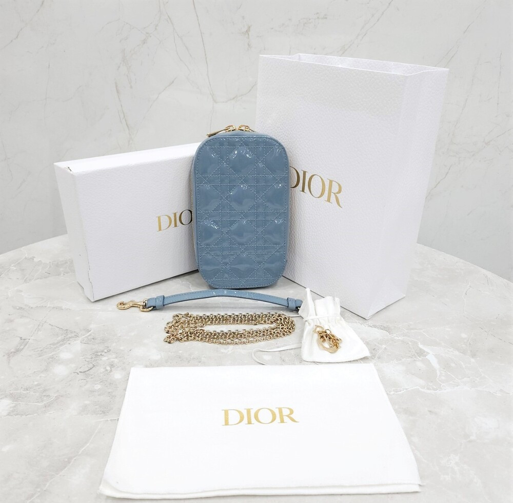 [럭스유] 디올 레이디 디올 콜인 폰홀더 체인백 클라우드 블루 S0872OVRB