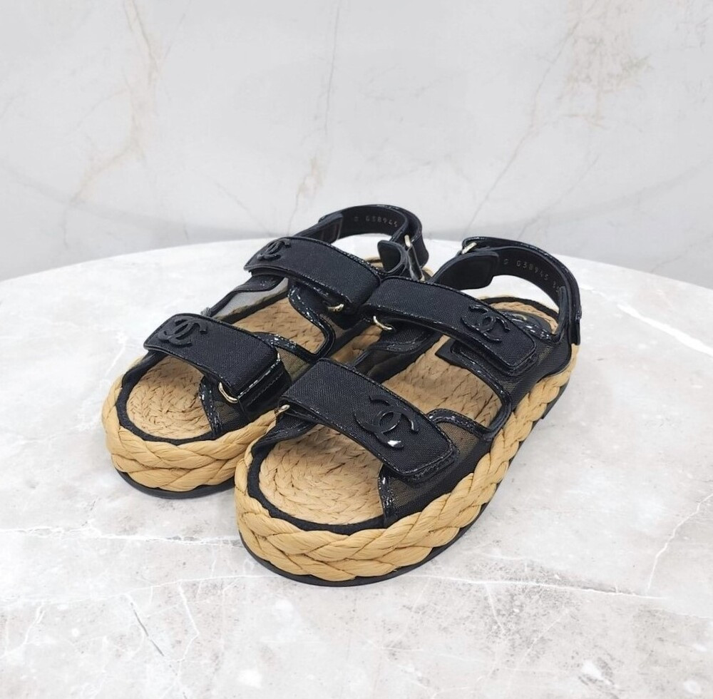 [럭스유] (새상품) 35 / 샤넬 CC로고 메쉬 벨크로 샌들 블랙