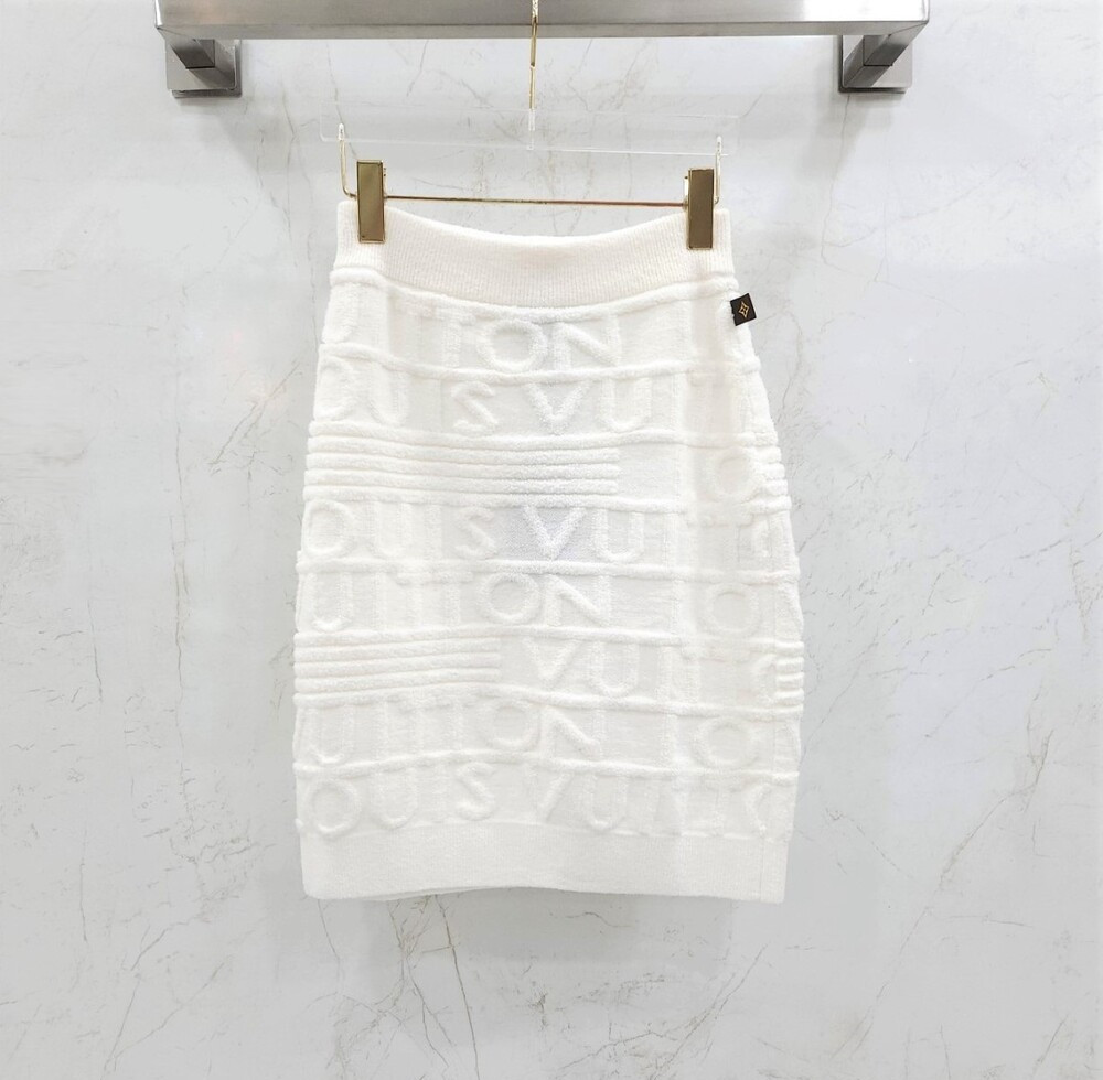 [럭스유] S / 루이비통 3D 로고 니트 스커트