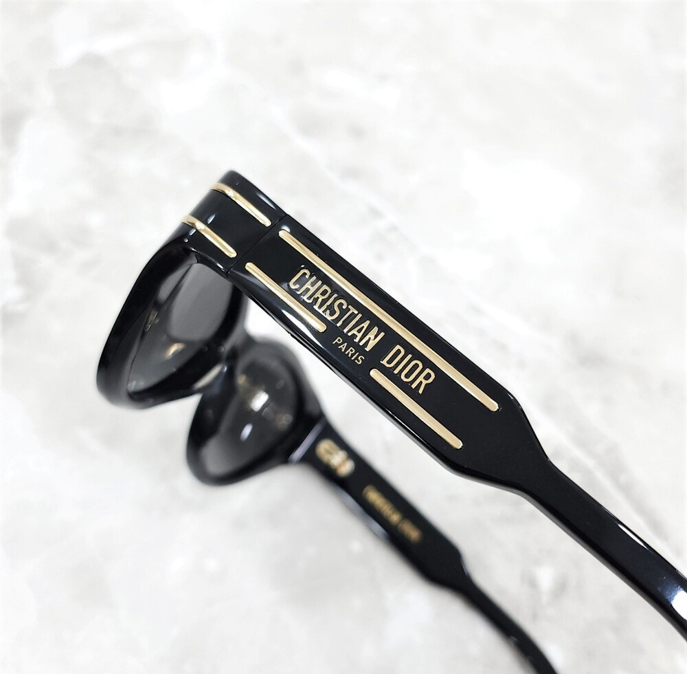 [럭스유] 디올 시그니쳐 B7I 선글라스 블랙 버터플라이 DSGTB7IXR_10A1