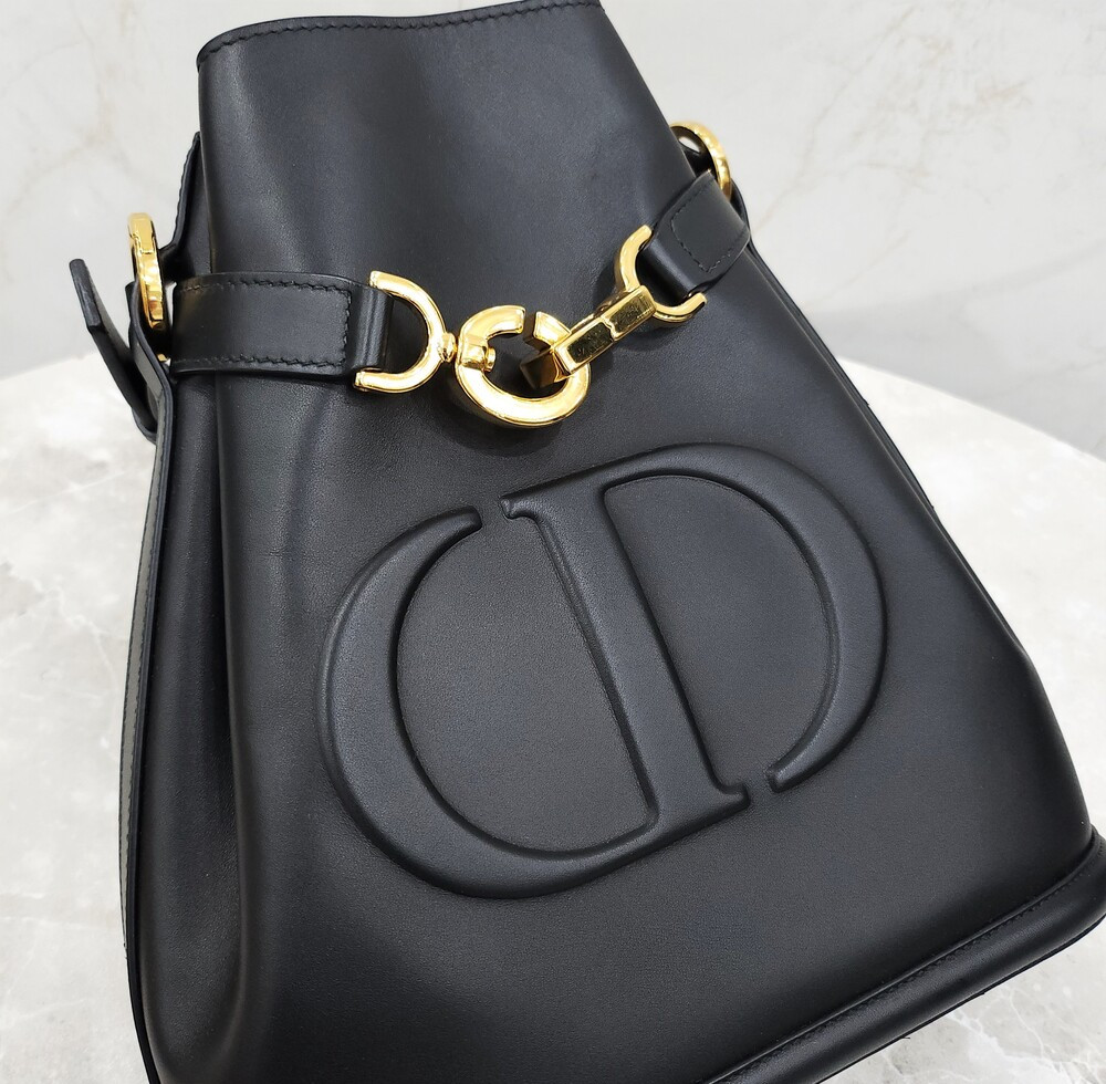 [럭스유] 디올 쎄 디올 미디엄 백 M2271UBHA_M900